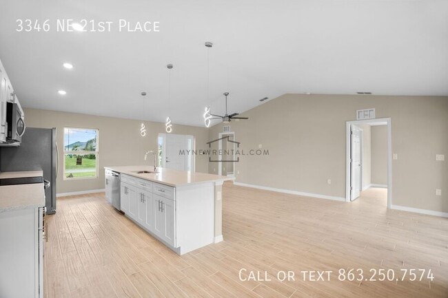 Building Photo - 3346 NE 21st Pl