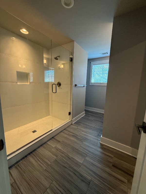 Building Photo - 716 27th Ave N