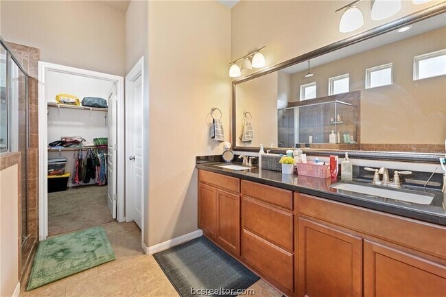 Building Photo - 2523 Warkworth Ln