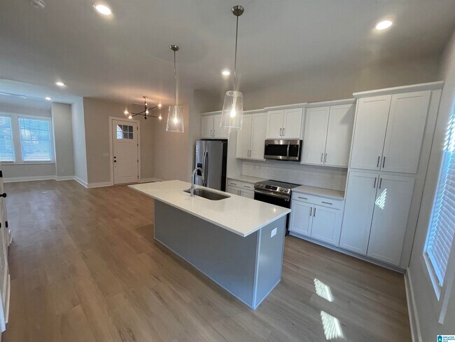 Building Photo - 4882 Silas Ave