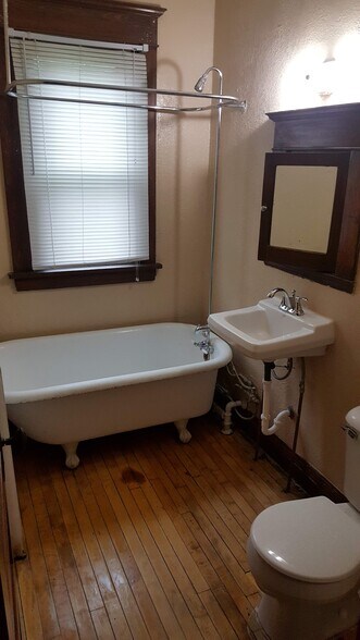 Bathroom - 2217 Jackson St NE