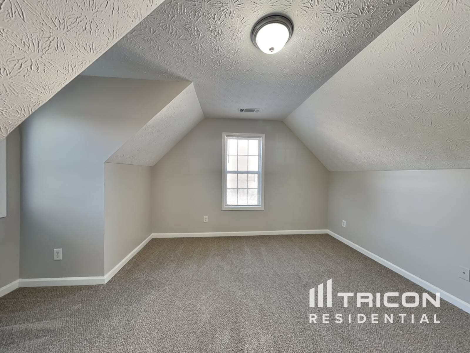 Building Photo - 332 Coburn Ct