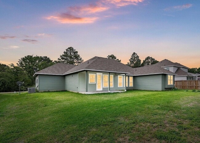 Building Photo - 26579 Pin Oak Dr