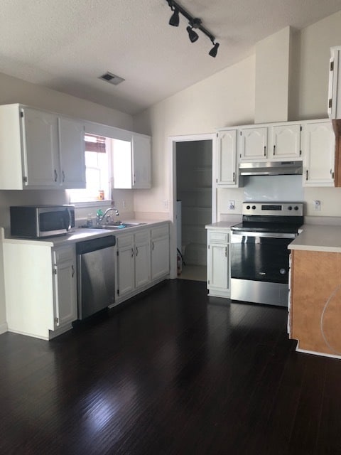 Kitchen - 3104 Harvest Rd