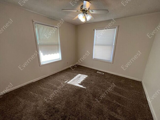 Building Photo - 7930 7th Ct S