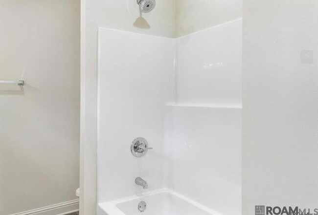 Building Photo - 6908 Goya Ave