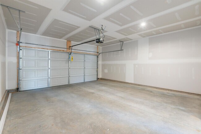 Building Photo - 133 Kaley Ln
