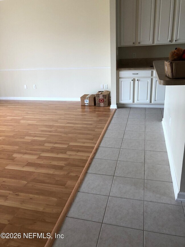 Building Photo - 7126 Stonelion Cir