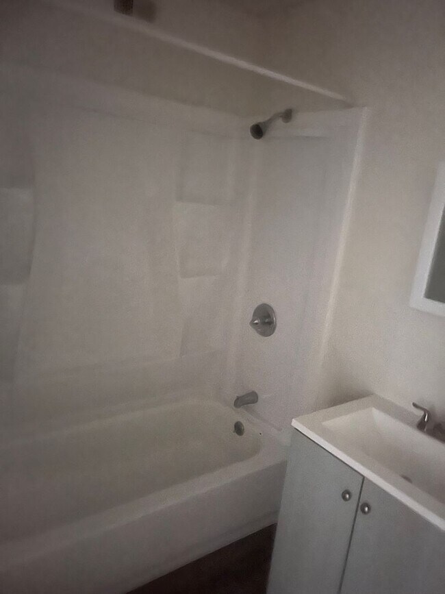 Building Photo - Affordable 1 Bedroom Condo in Central Las Vegas