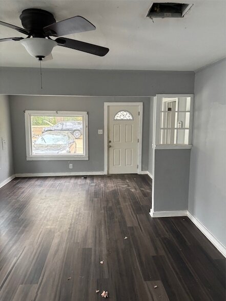 Building Photo - 1954 State St