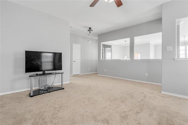 Building Photo - 2026 Sterling Gate Dr