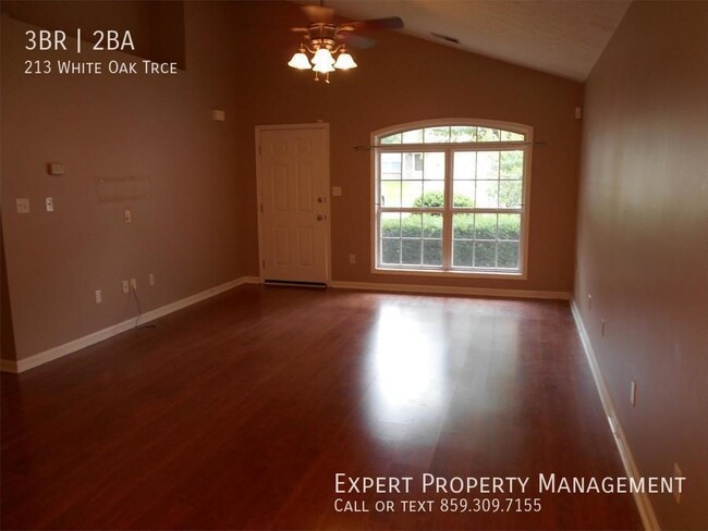 Building Photo - 213 White Oak Ter