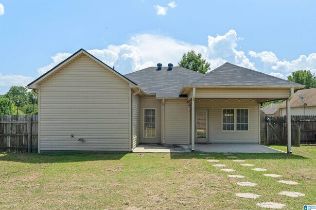 Building Photo - 992 Meriweather Dr