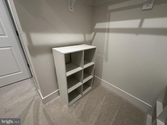Building Photo - 112 Galaxy Pl