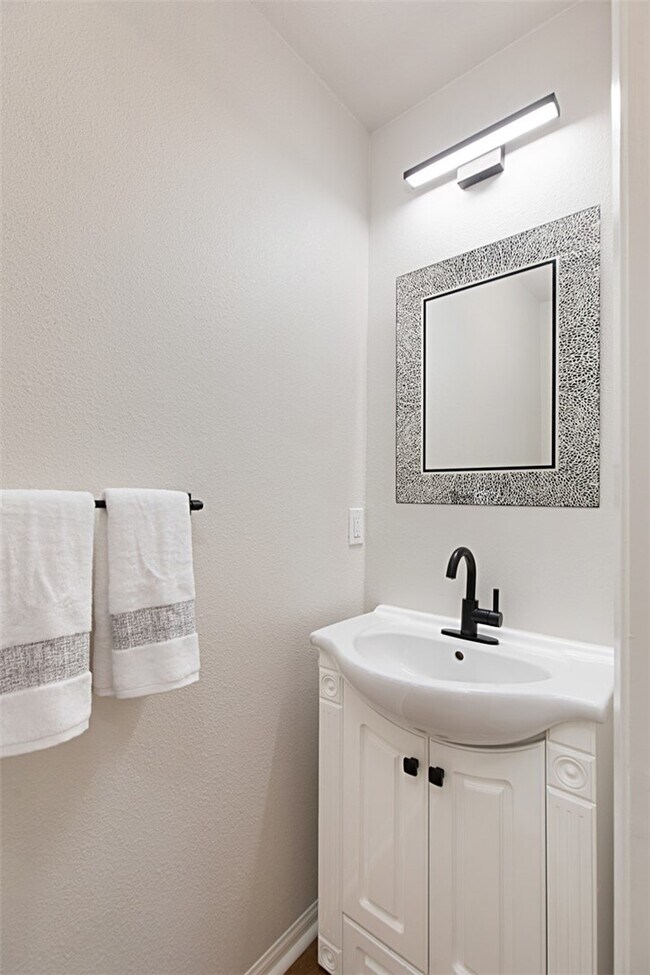 Building Photo - 232 S La Esperanza