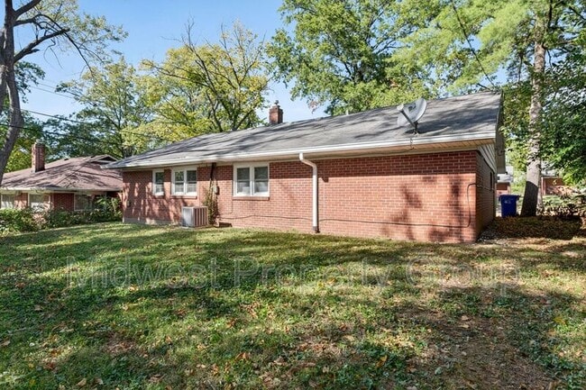 Building Photo - 7348 Lynn Ave