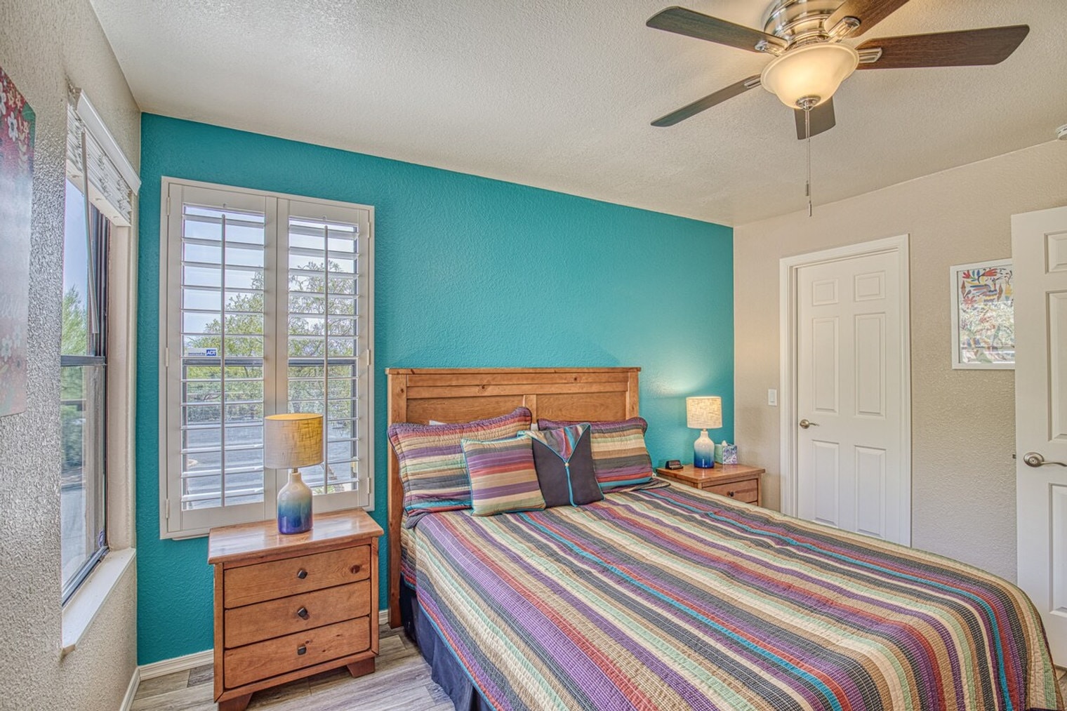 Building Photo - 6655 N Canyon Crest Dr