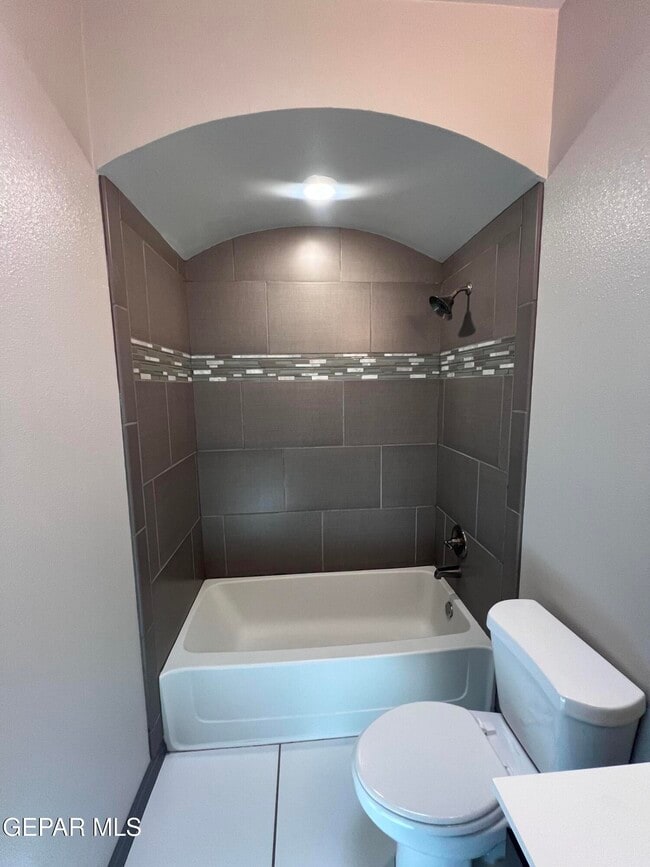 Building Photo - 807 HC Gilbert Minjares Dr