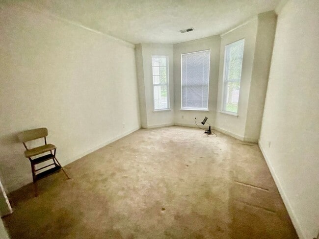 Building Photo - 2 bed 2 bath- Adams Point
