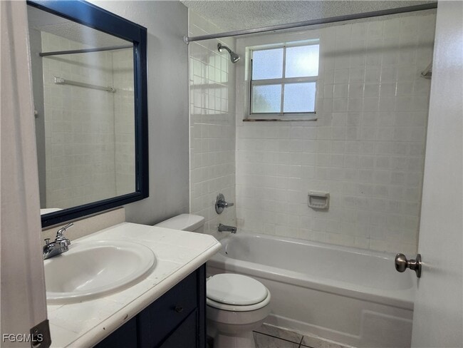 Building Photo - 1111 SE 9th Ct