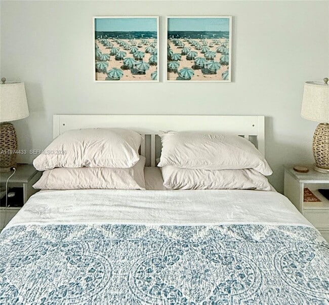 Building Photo - 130 N Collier Blvd