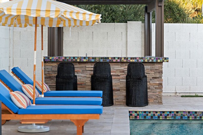 Building Photo - 12201 N 58th Way