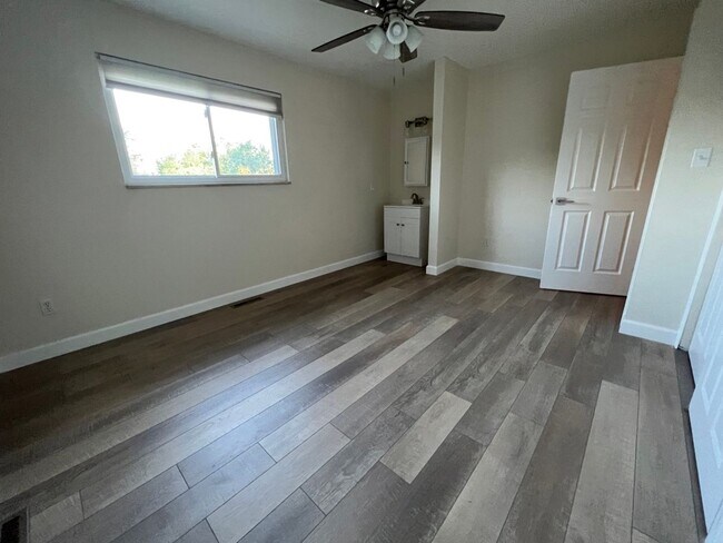 Building Photo - Newly Remodeled 3 Bed Home in Arvada