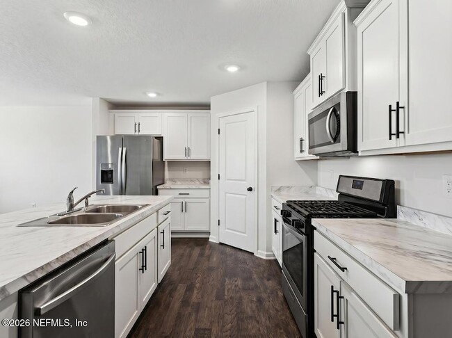 Building Photo - 152 Jarama Cir