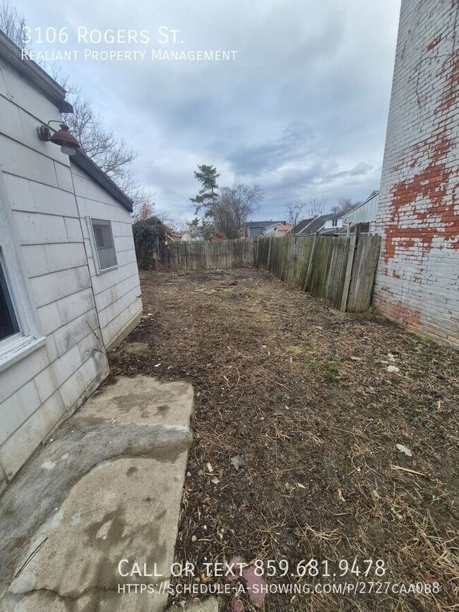 Building Photo - 3106 Rogers St