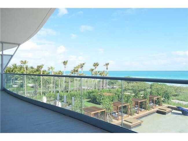 Building Photo - 9349 Collins Ave
