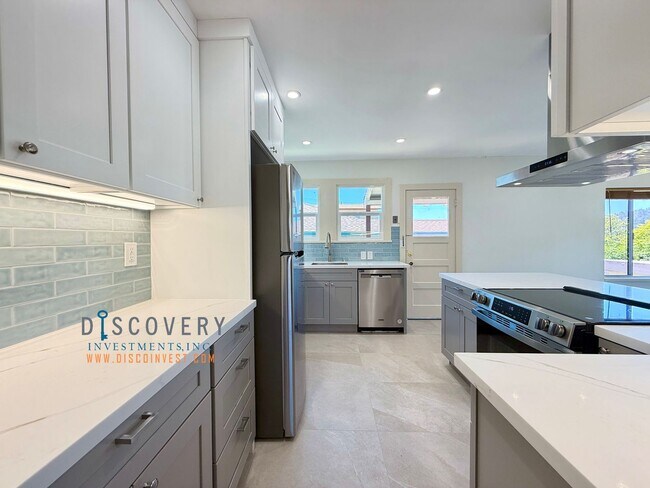 Building Photo - Newly Renovated & Turn-Key Home in Prime El Cerrito Walking Distance to BART and Parks
