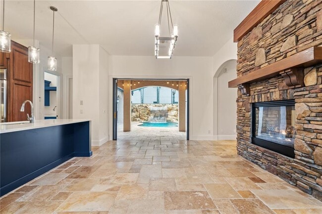 Building Photo - 9841 Covent Garden Dr