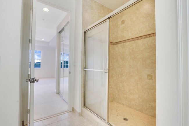Building Photo - 4505 Artesa Way S