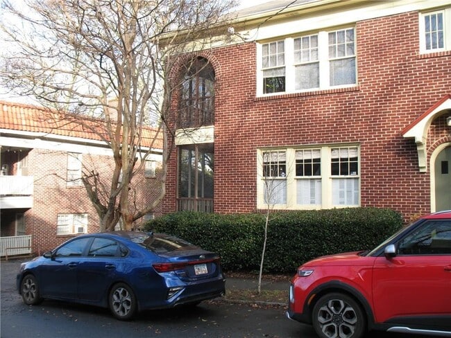 Building Photo - 789 Frederica St NE