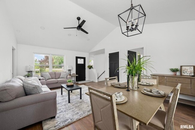 Building Photo - 813 WILLIAMS Way