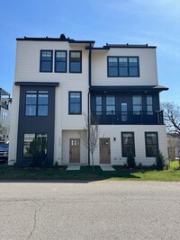 Building Photo - 5313 California Ave