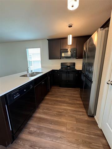Building Photo - 652 Autumnwood Way
