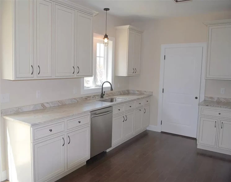 Kitchen - 61 Webster St