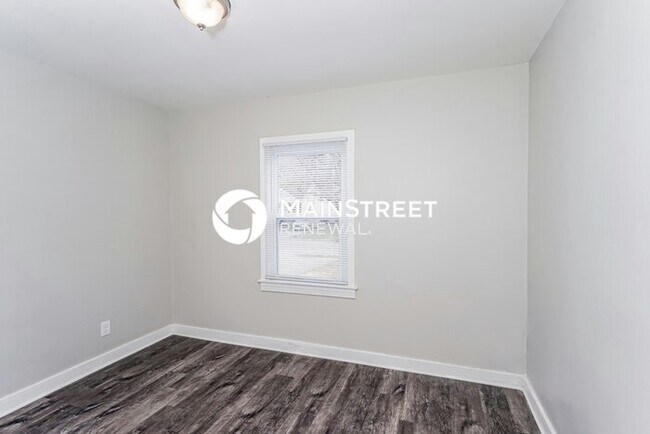 Building Photo - 2 Bedroom Pet-Friendly Home in Louisville,...