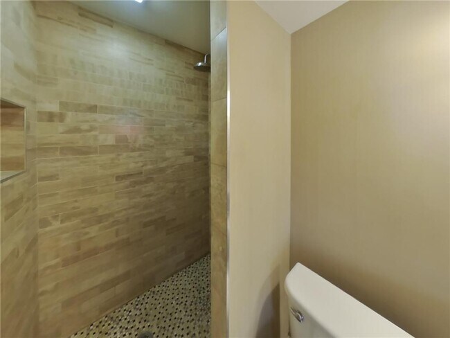 Building Photo - 8641 Emerson Ave N