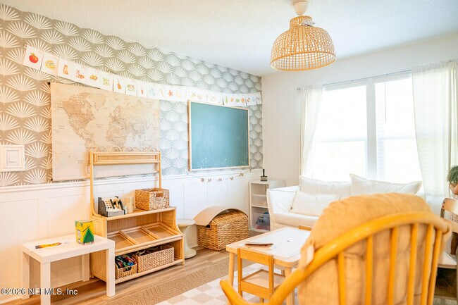 Building Photo - 271 Jarama Cir