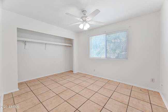 Building Photo - 10802 N 16th Ave