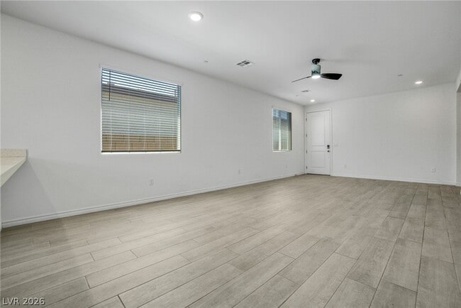 Building Photo - 9770 Redwood Cascade St