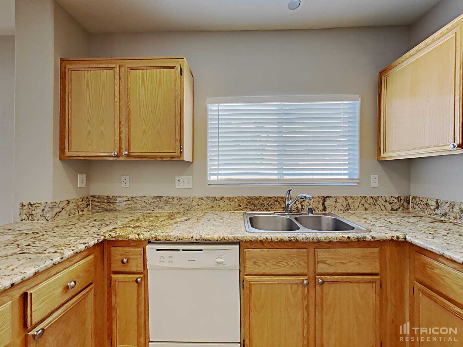 Building Photo - 4207 English Walnut Ct