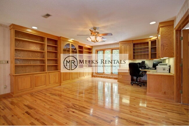 Building Photo - 30 Bridlewood Rd