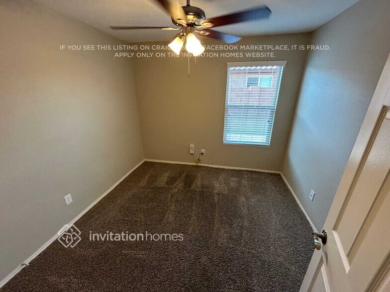 Building Photo - 4165 S 181st Ln