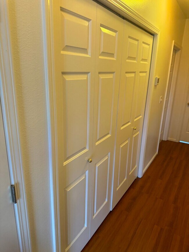 Building Photo - Beautiful 3 Bedroom In Eugene MOVE IN SPECIAL $300 off 1st month rent