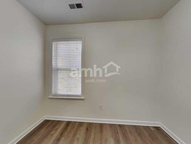 Building Photo - 10123 Caldwell Depot Rd