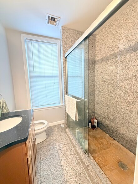 Building Photo - 45 Allston St