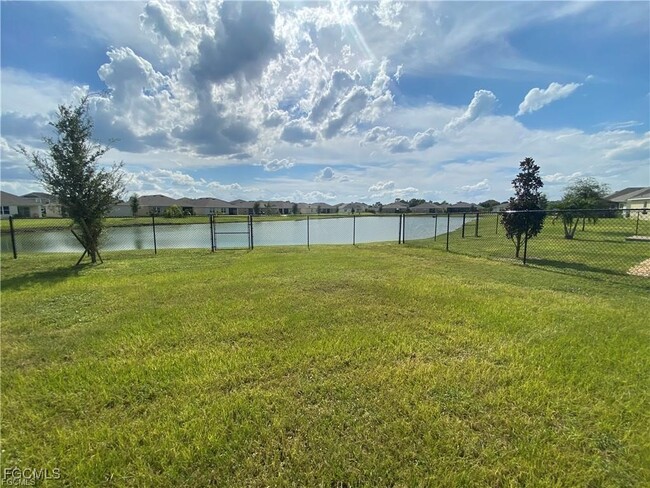 Building Photo - 10531 Canal Brook Ln